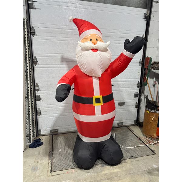 PERE NOEL GONFLABLE ELECTRIQUE