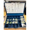 Image 16 : METAL SUPPORT RACK AVEC 15 PORTABLE DRAWERS 20"X12"X67" AVEC CONTENT