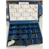 Image 5 : METAL SUPPORT RACK AVEC 15 PORTABLE DRAWERS 20"X12"X67" AVEC CONTENT