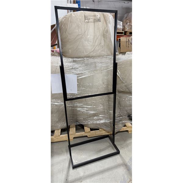 SUPPORTS D'AFFICHE EN METAL (FOR 24"X35" PANNEAUX)