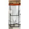 Image 2 : SUPPORTS D'AFFICHE EN METAL (FOR 24"X35" PANNEAUX)