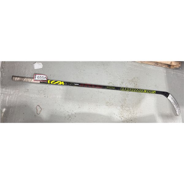 SHERWOOD REKKER LEGEND PRO CONNOR BEDARD PRO STOCK BATON DE HOCKEY (RIGHT PP92 70 FLEX)