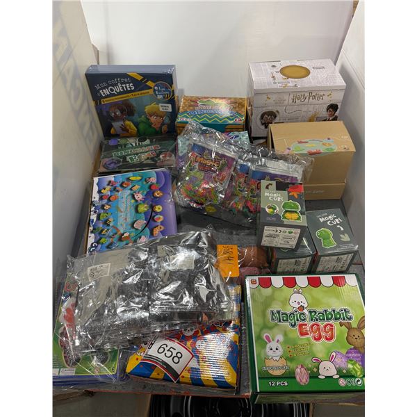 PLUS DE JOUETS ASSORTIS