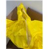 Image 2 : LOT: 2 CARTONS KLEENGUARD COMBINAISONS ASST