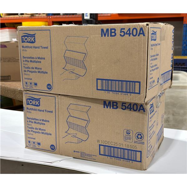 BOITE DE 4000 TORK ESSUIE-MAINS MULTI-PLIS (16X250)