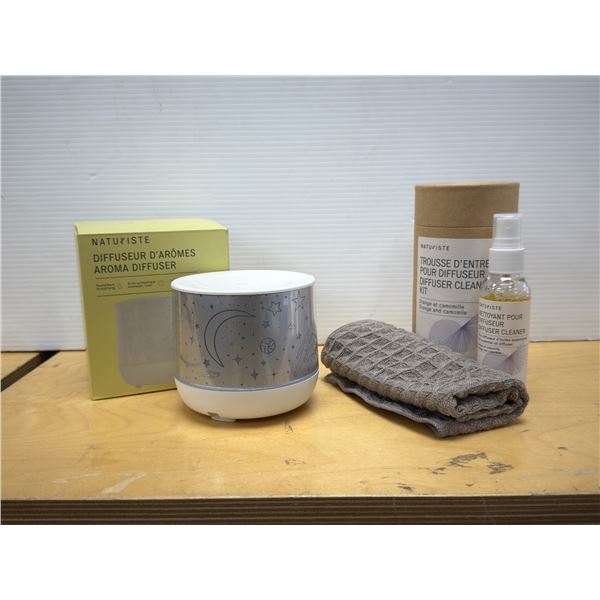 LOT: NATURISTE DIFFUSEURS D'AROME & CLEANING KIT