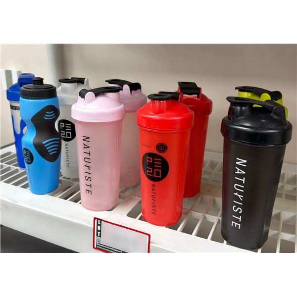 LOT DE 9 NATURISTE ASSORTIS REUSABLE PLASTIC CUPS 600ML