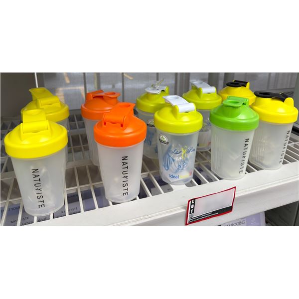 LOT DE 10 NATURISTE ASSORTIS REUSABLE PLASTIC CUPS 400ML