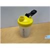Image 3 : LOT DE 10 NATURISTE ASSORTIS REUSABLE PLASTIC CUPS 400ML