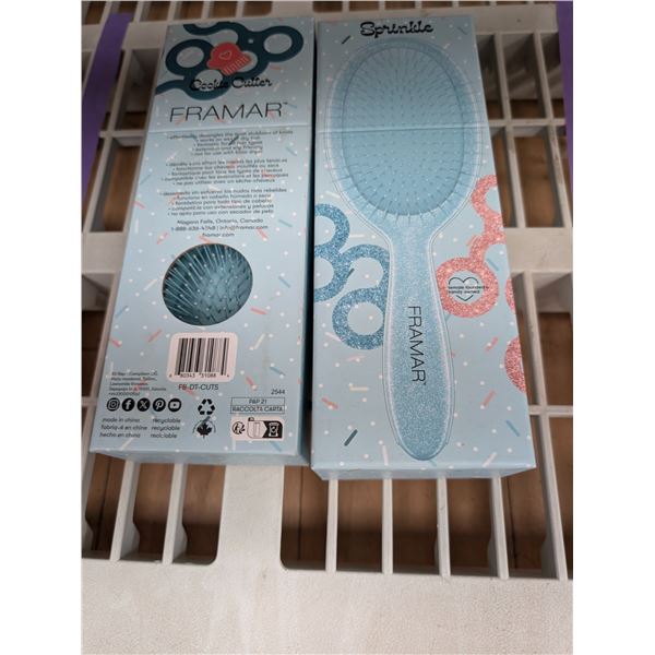 LOT DE 2 FRAMAR SPRINKLE HAIR BRUSHES