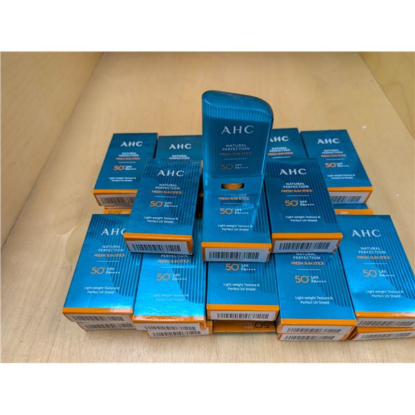 LOT DE 23 AHC 50+SPF BATONS DE PROTECTION SOLAIRE ****EXP:08/23/2025****