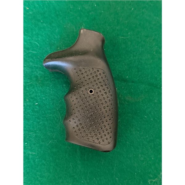 Black Rubberized Revolver Grip
