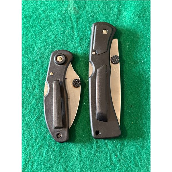 2 Assorted Folding Pocket Knives