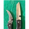 Image 4 : 2 Assorted Folding Pocket Knives