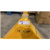 Image 3 : YELLOW 2500 KG CAPACITY PALLET JACK