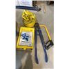 Image 4 : 3 BOXES OF TITAN TUFF HANDWRAP, LARGE TIE DOWN STRAP, ASSORTED HAND TOOLS, ROPE & MORE
