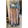 Image 11 : 2 PALLETS OF ASSORTED ITEMS- BOLT CUTTERS, PRICE TAGS, PRUNERS, TABLE CLOTHS, PACKING TAPE,