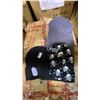 Image 3 : PALLET OF ASSORTED TOQUES, S-HOOKS, SCISSORS, PRICE TAGS, HAND SAWS & METAL GARDEN DECORATIONS