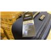 Image 4 : 1 PALLET OF APPROX 16 BLUE 3PC LUGGAGE SETS