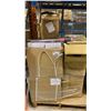 Image 1 : PALLET OF PLASTIC SIPHON PUMPS & BAMBOO CUTTING BOARDS