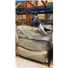 Image 1 : PALLET OF LUMBAR SUPPORT BACKRESTS