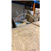 Image 5 : 2 PALLETS OF OVAL PLASTIC SERVING TRAYS, LOTUS TEA LIGHT HOLDERS, JERSEY STYLE SHIRTS, SMALL TEA