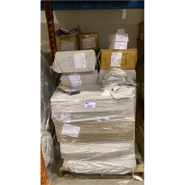PALLET OF ASSORTED STRENGTH READING GLASSES