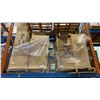 Image 1 : 2 PALLETS OF METAL GARDEN DECORATIONS & METAL TWIN ANGLE WALL PLAQUES