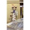 Image 2 : 2 PALLETS OF METAL GARDEN DECORATIONS & METAL TWIN ANGLE WALL PLAQUES