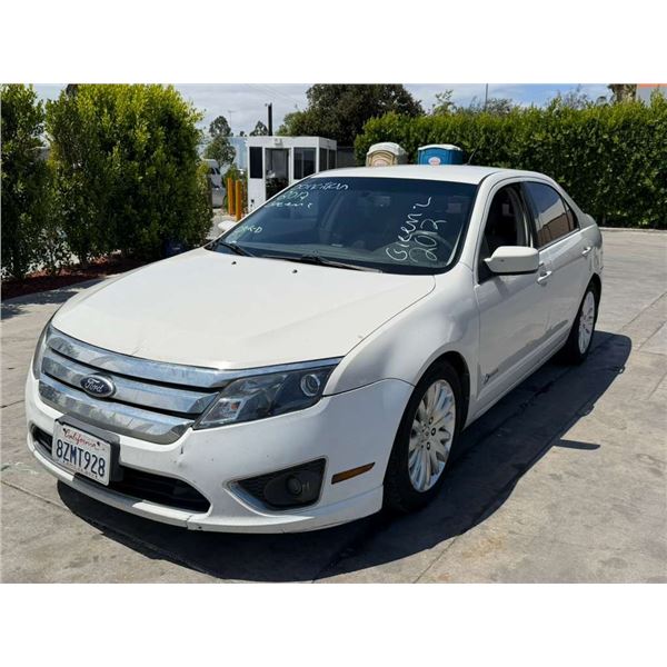 FORD  FUSION 2012 SALV T/DONATION