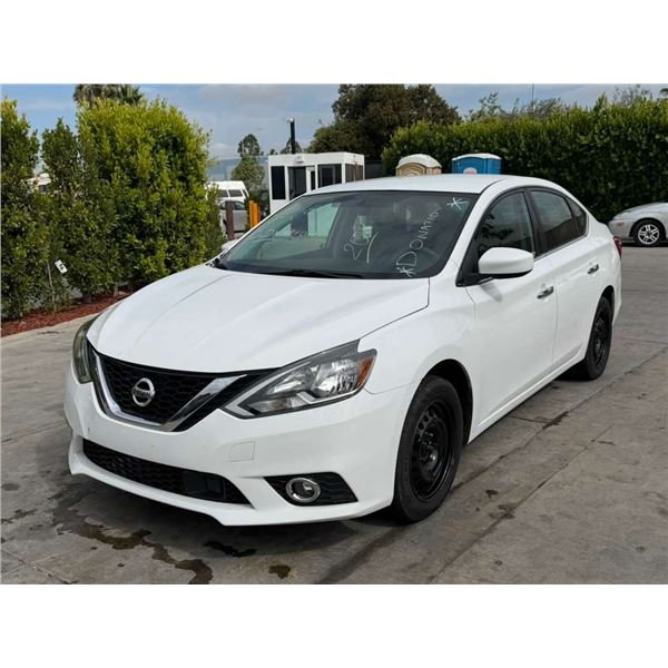 NISS SENTRA 2018 O/S-SALV-T- DON