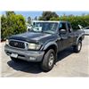 Image 1 : TOYT TACOMA 2001 WAIT/TITLE