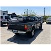 Image 3 : TOYT TACOMA 2001 WAIT/TITLE