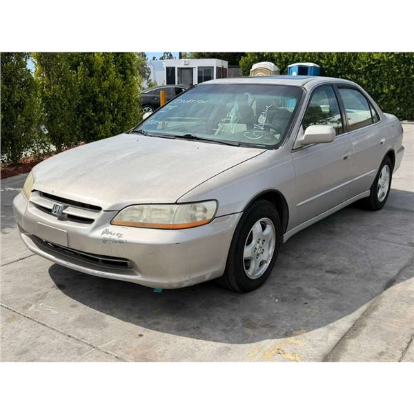 HOND ACCORD 1998 T-DONATION