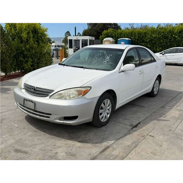 TOYT CAMRY 2003 SALV/T