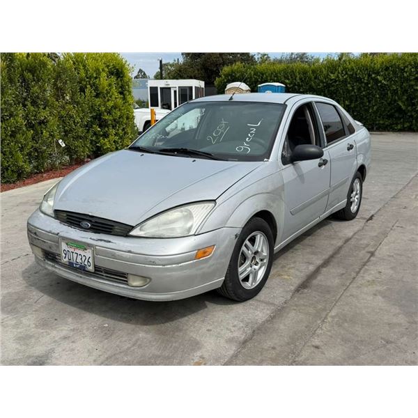 FORD  FOCUS 2001 T-DONATION