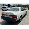 Image 3 : TOYT CAMRY 2001 SALV T/DONATION