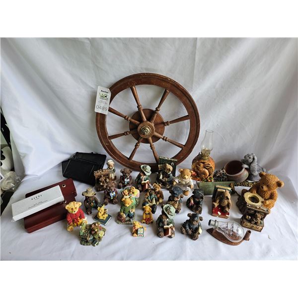 Ornaments & Boat Wheel SC1 A