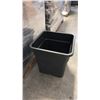 Image 2 : PALLET OF 5-GALLON SQUARE BLACK PLASTIC NURSERY PLANT POT ~423 PCS