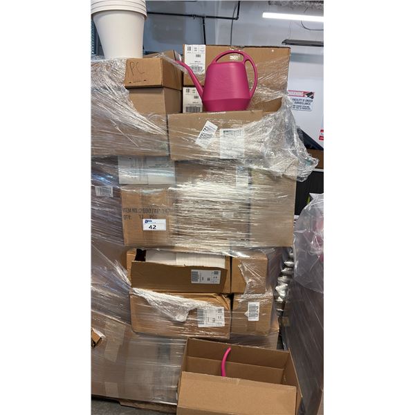 PALLET OF MIXED ITEMS INCL PLANT SAUCERS, LONG-STEM SPOUT PLASTIC WATERING CANS, PLANTERS AND MORE