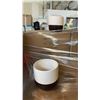 Image 2 : PALLET ITEMS INCL 2-TONED CERAMIC PLANTERS CUP ~24 BOXES, 24/BOX