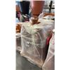 Image 1 : PALLET OF MIXED TERRACOTTA CLAY FLOWERPOTS