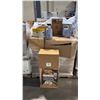 Image 1 : PALLET OF MIXED ITEMS INCL WATERING  CANS, PLANTERS, BURLAPS, RODENT SMOKE BOMBS, IRRIGATION SYSTEM