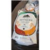 Image 2 : FRASER VALLEY SOIL COMPANY POTTING MIX (5L) READY-TO-USE COMPLETE GROWING MEDIUM ~250 BAGS