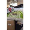 Image 4 : BULK GARDEN SUPPLIES INCL MOSS STAKES,  ECOCYCLE 17-OUNCE GLASS HUMMINGBIRD FEEDER, PLANTER AND MORE