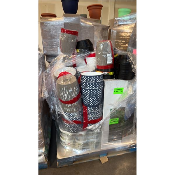 PALLET OF DECORATIVE PLANTERS, LAWN EDGING, GROW MEDIUM AND MORE