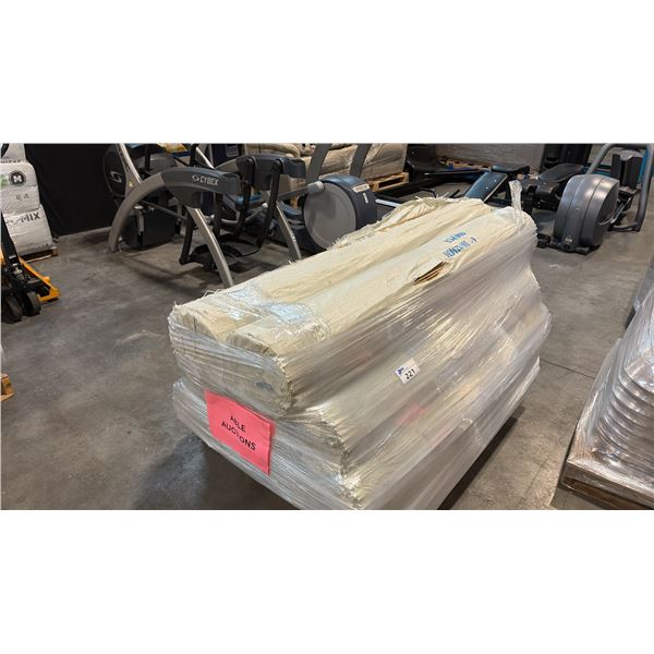 PALLET OF BUNDLED BAMBOO STAKES IN 6' AND 5' FT ~9 BUNDLES