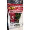 Image 2 : TRELLIS NETTING DURABLE, LIGHTWEIGHT GRID USED IN GARDENS AND GREENHOUSES TO PHYSICALLY