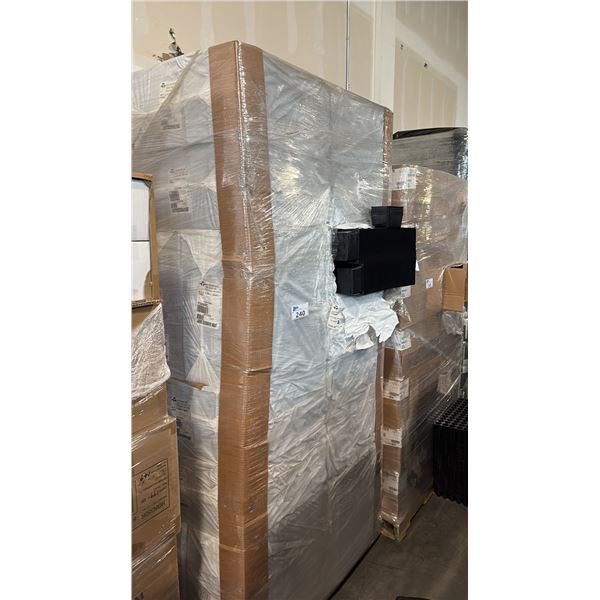 PALLET OF GREENHOUSE PLASTIC ORGANIZER RECTANGLE TRAYS APPROXIMATELY 14,400 UNITS