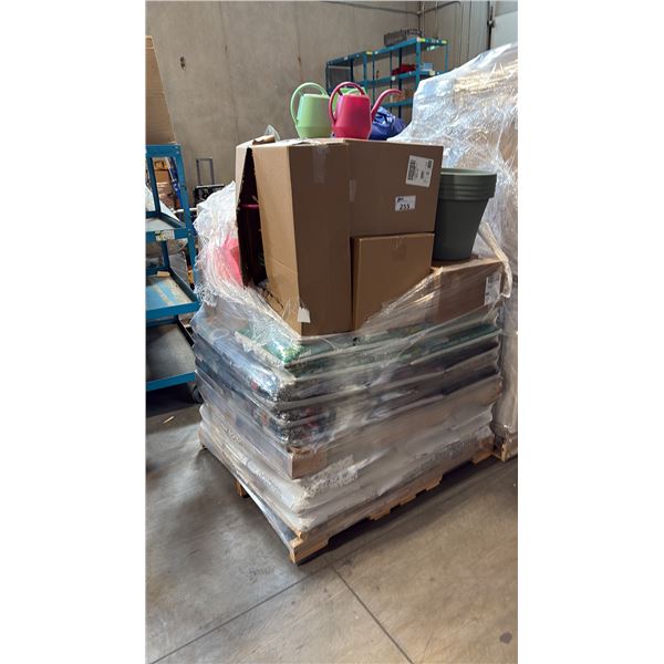 MIXED ITEMS INCL 20 TERRACOTTA SAUCERS, PLANTERS, WATERING CANS, GROW MEDIUM AND MORE
